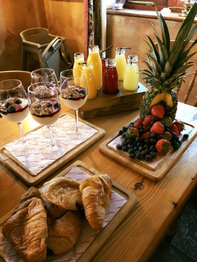 알턴 The Blacksmith Arms B&B 외부 사진