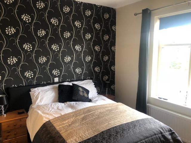 알턴 The Blacksmith Arms B&B 외부 사진